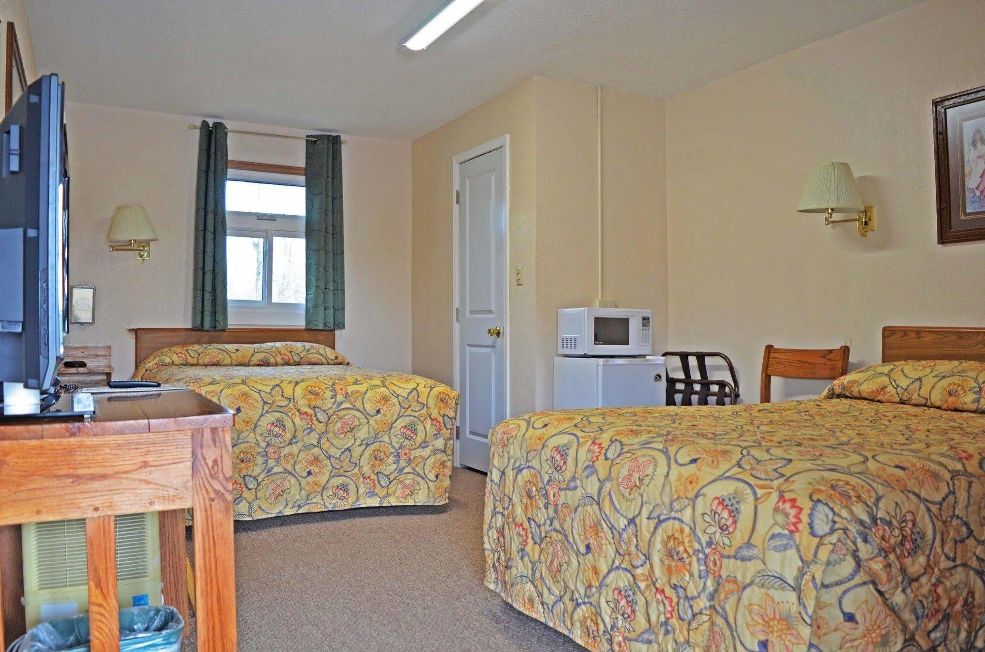 Little River Inn Motel Leon Экстерьер фото