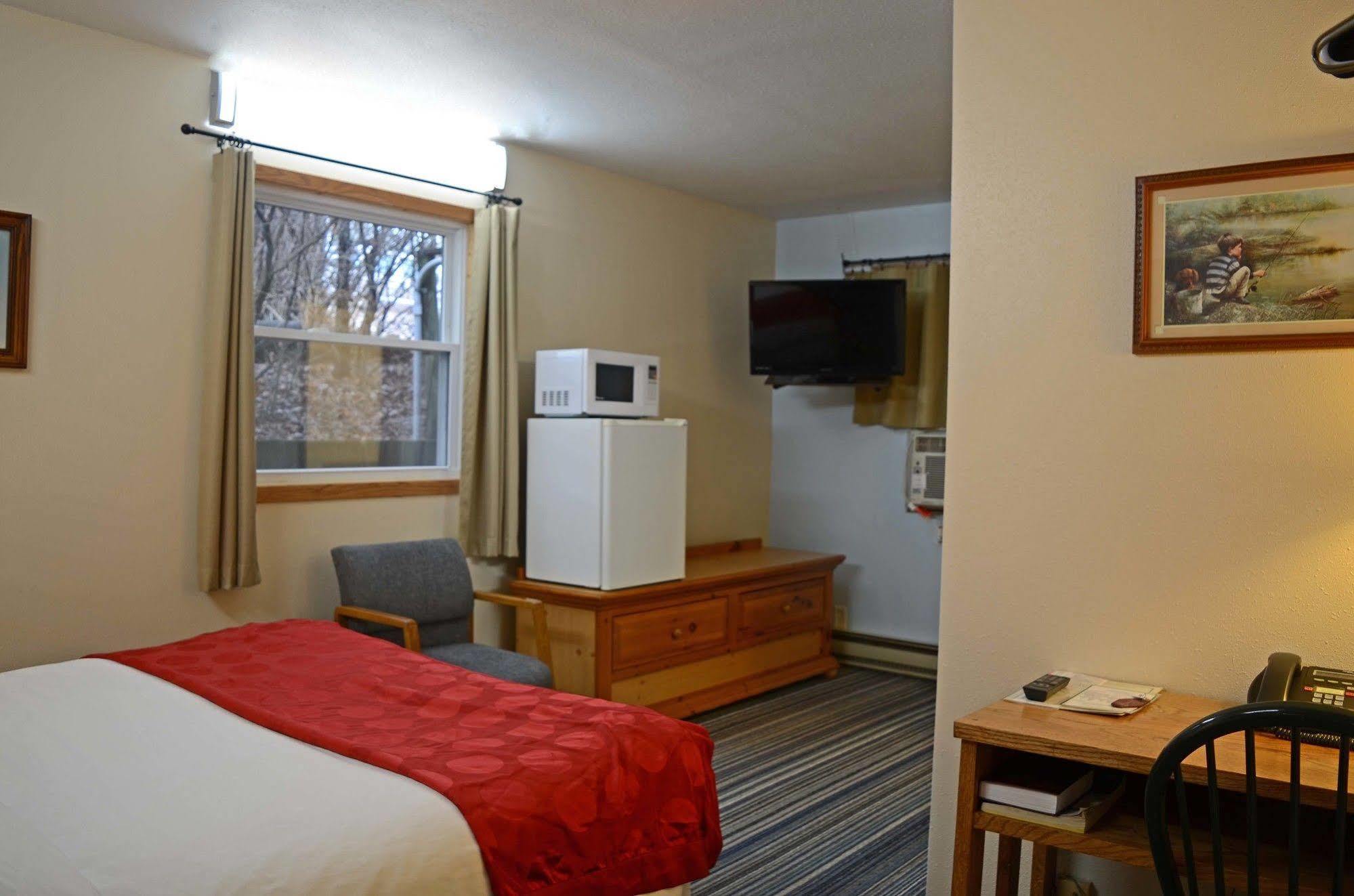Little River Inn Motel Leon Экстерьер фото