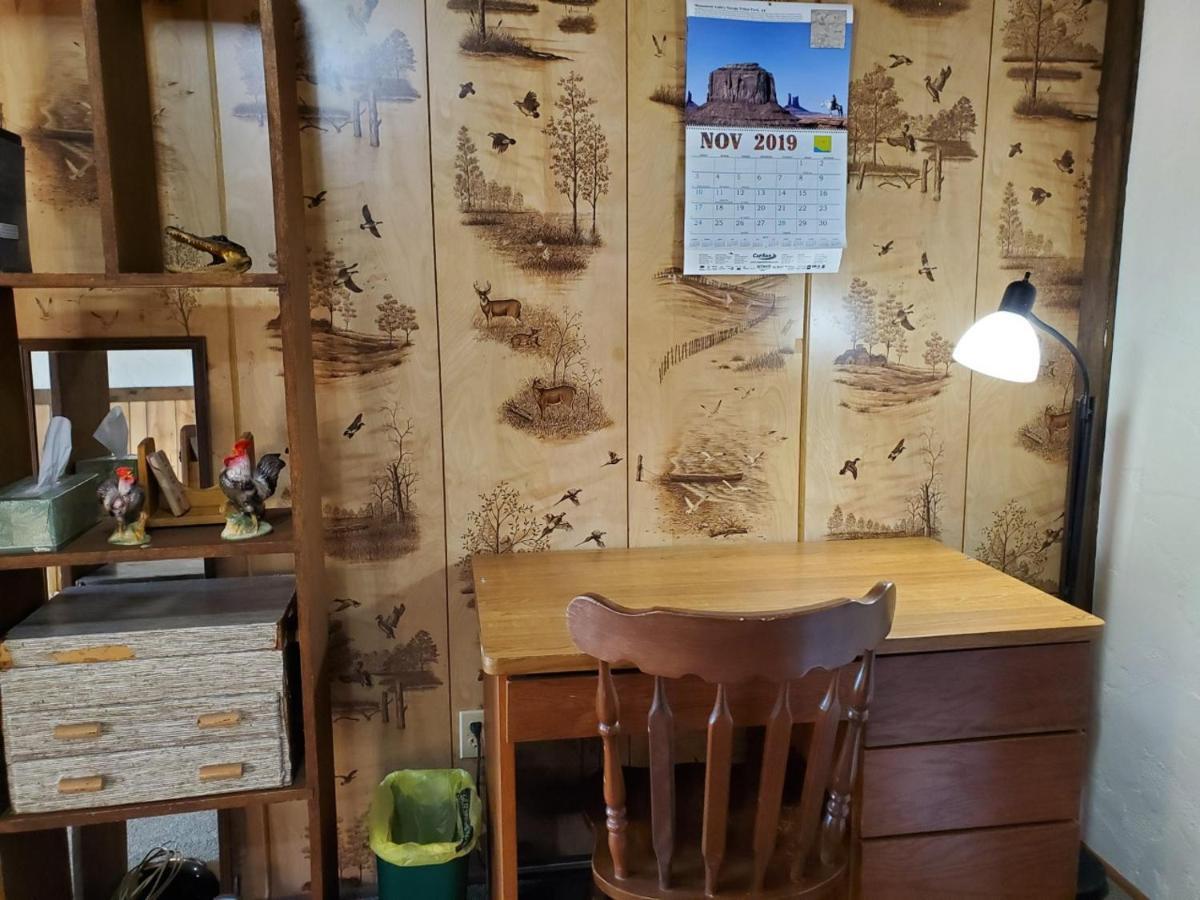 Little River Inn Motel Leon Экстерьер фото