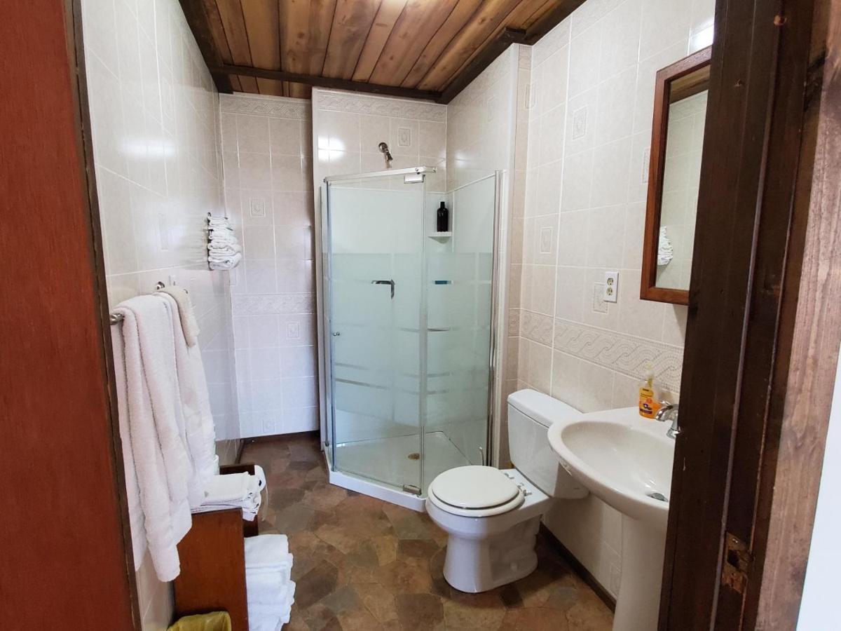 Little River Inn Motel Leon Экстерьер фото